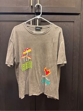 BoohooMAN Men's Crew Neck T-Shirt in Taupe Crop Fit Summer Tee Great Fit
